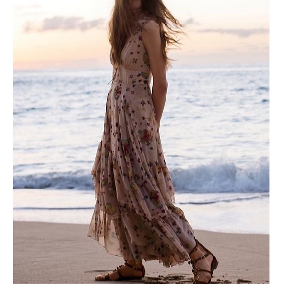 Free People Dresses & Skirts - Free People Sz 6 Ruffled Maxi Dress EUC